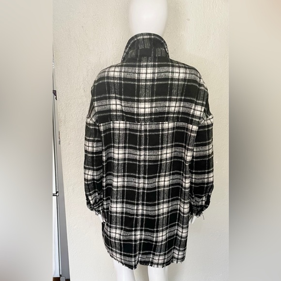 Black and White Plaid Shirt/Jacket - Picture 2 of 2